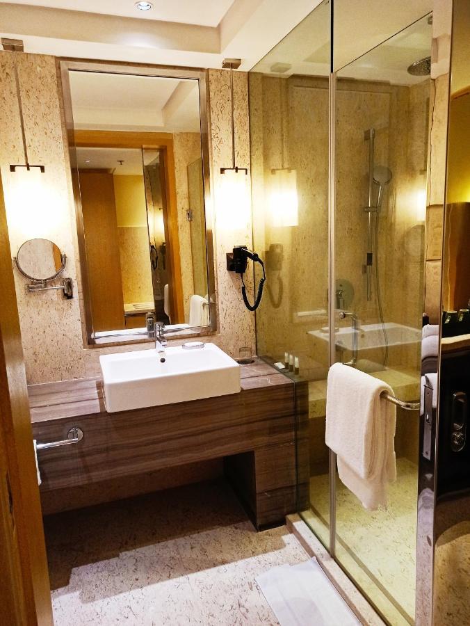 ホテル コートヤード ビラースプル Bilāspur エクステリア 写真